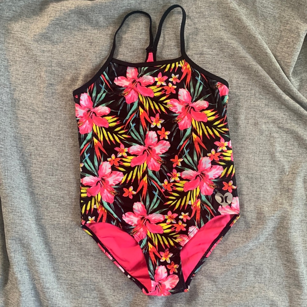 Hurley Hibiscus One Piece Swimsuit - 7/8